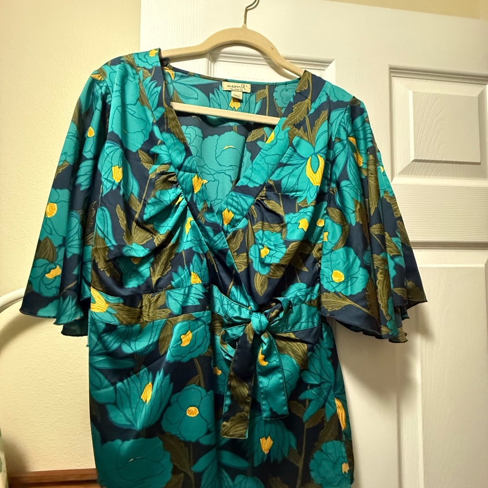 Floral Kimono Sleeve Blouse